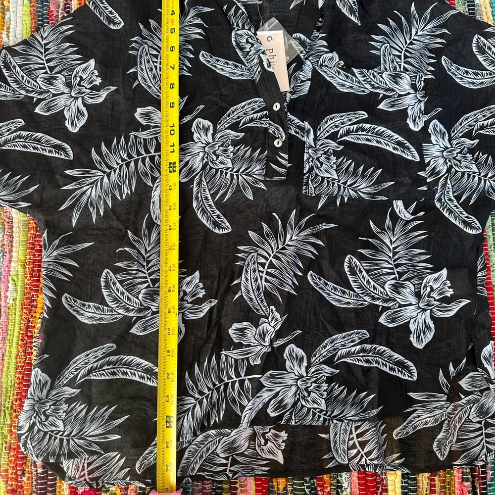 Philosophy Black and White Floral Blouse Medium - Picture 6 of 8
